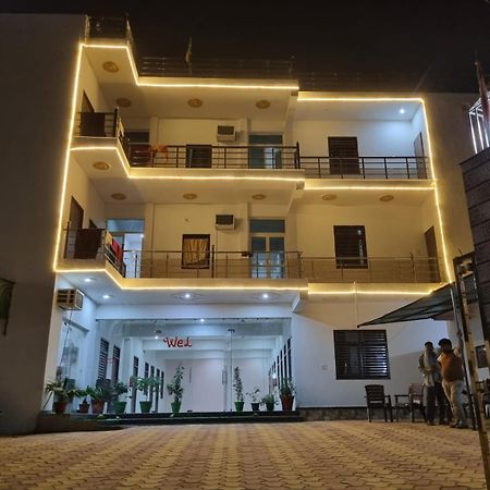 Vrindavan Bhakti Bhavan- Near Prem Mandir By Mukund Hotel Exterior photo