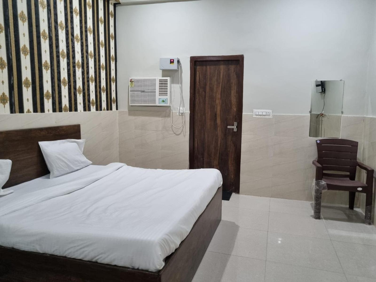 Vrindavan Bhakti Bhavan- Near Prem Mandir By Mukund Hotel Exterior photo